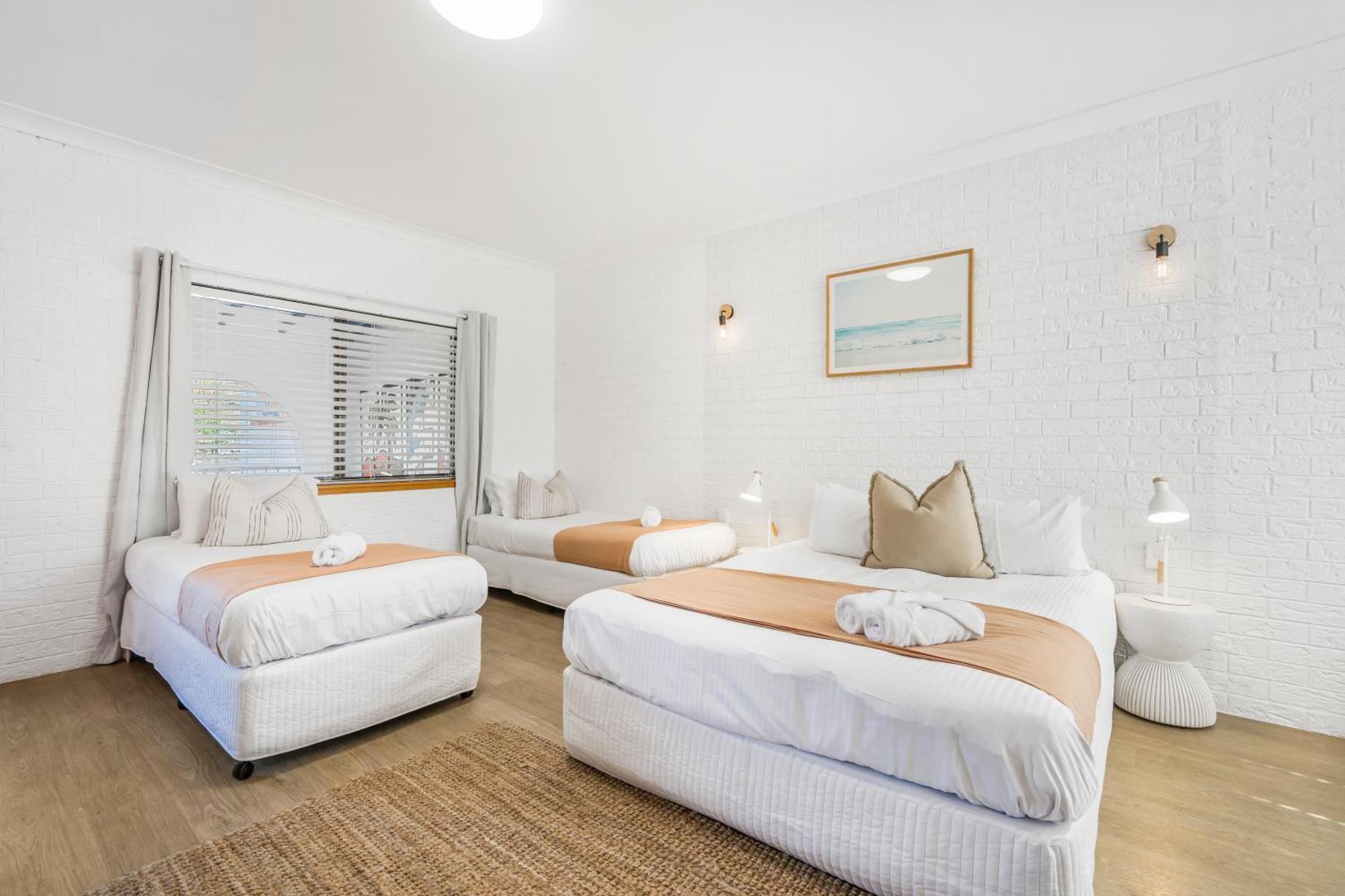 The Med Crescent Head Motel Dış mekan fotoğraf
