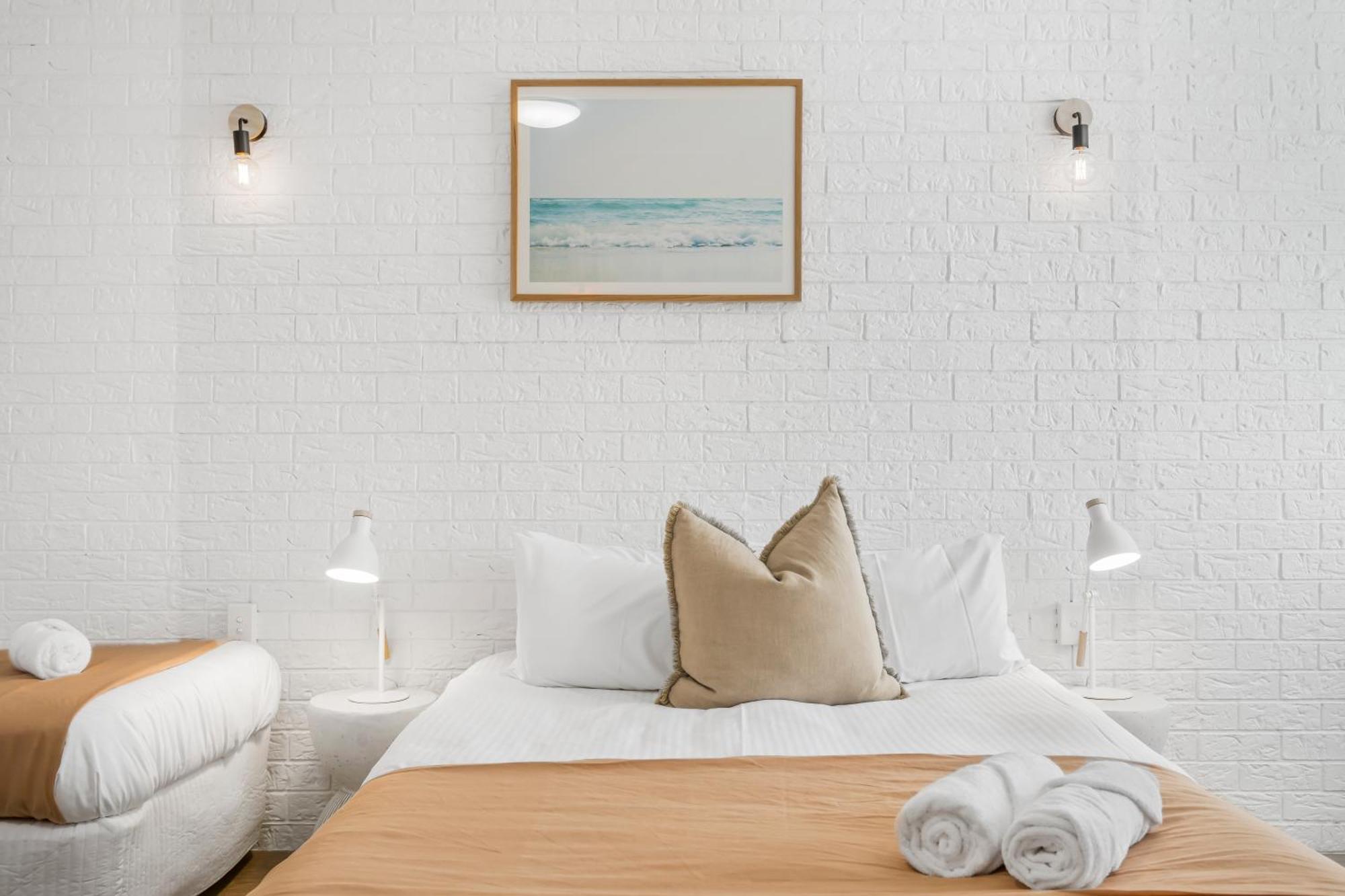 The Med Crescent Head Motel Dış mekan fotoğraf